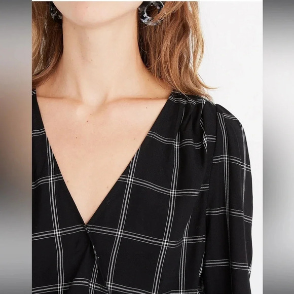 Madewell Wrap Top Size S - Picture 4 of 10